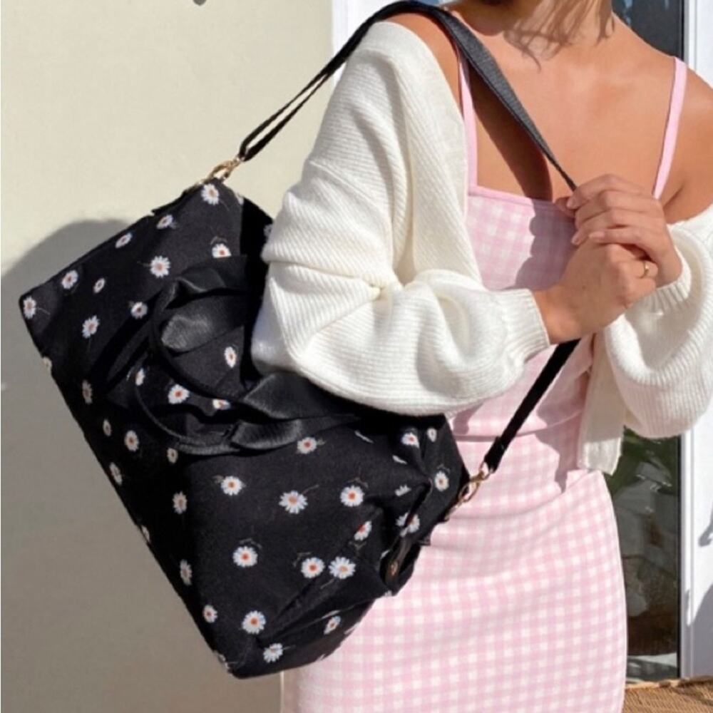 NEW Alice & Olivia Daisy Print Black Duffel Bag